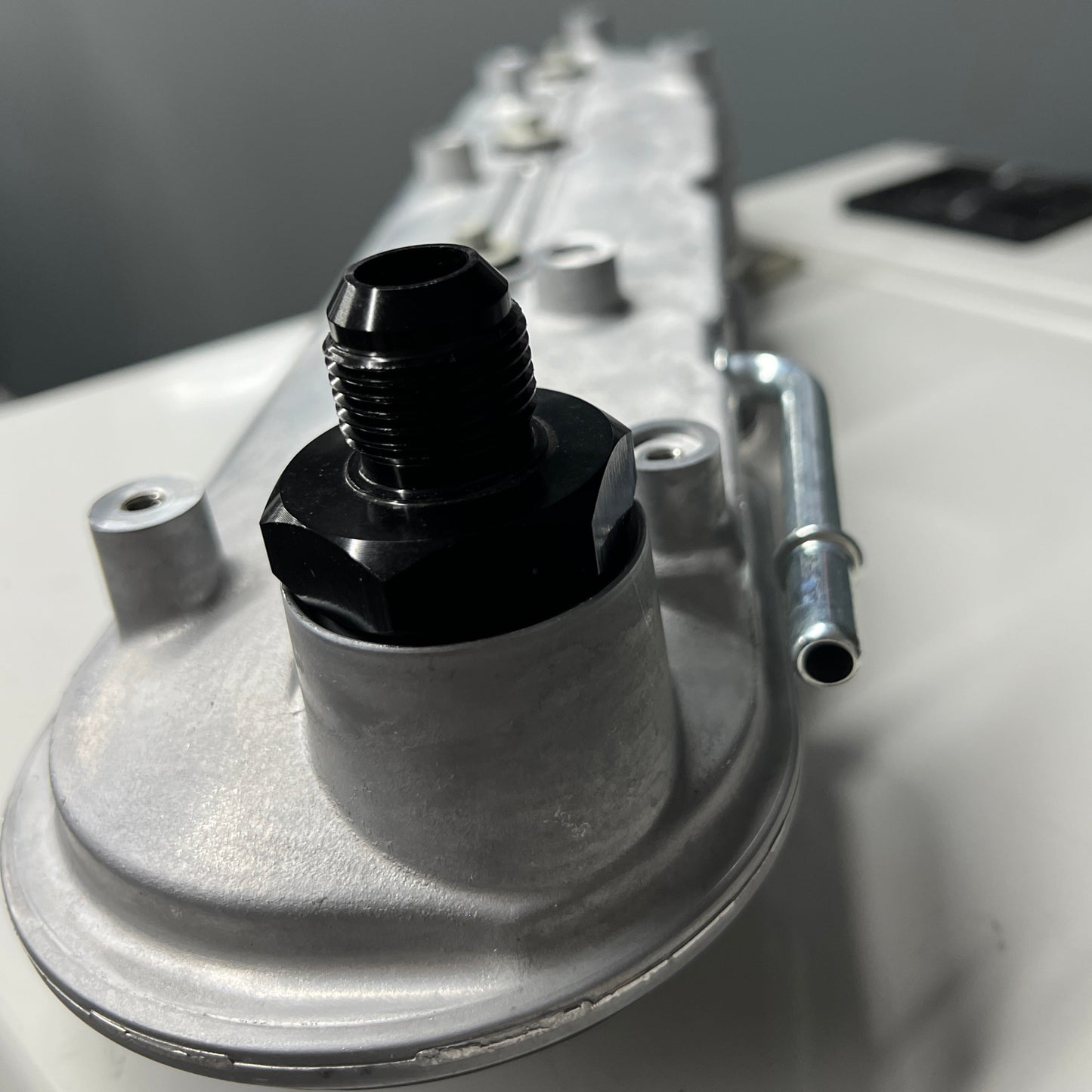 LS Valve cover AN10 Adapter Fitting