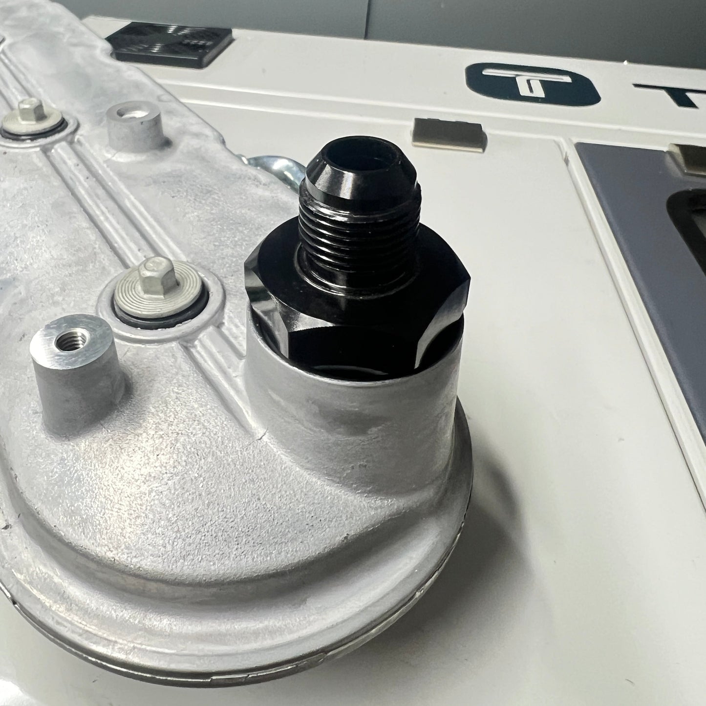 LS Valve cover AN10 Adapter Fitting